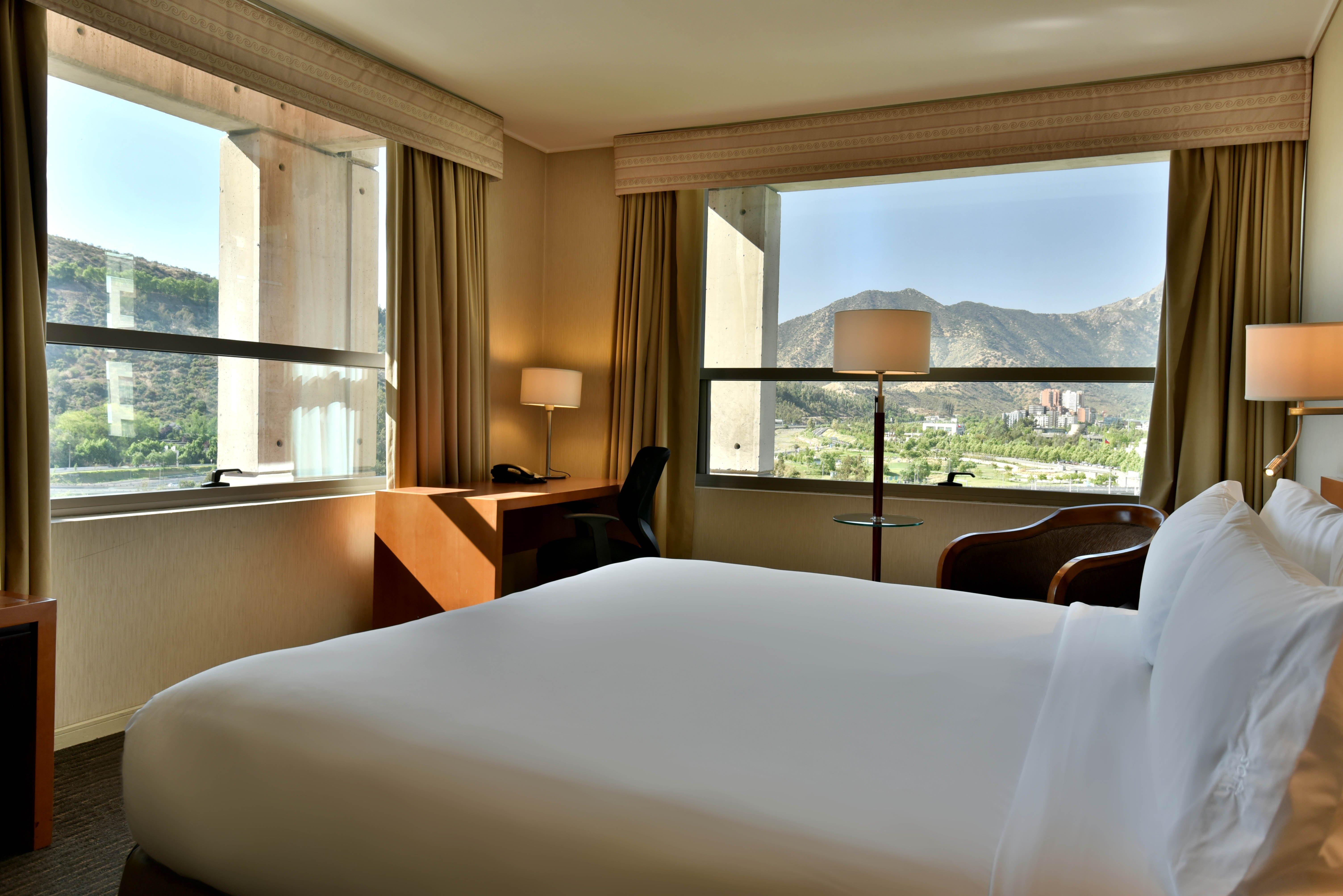 Holiday Inn Express Santiago Las Condes By Ihg Exterior foto