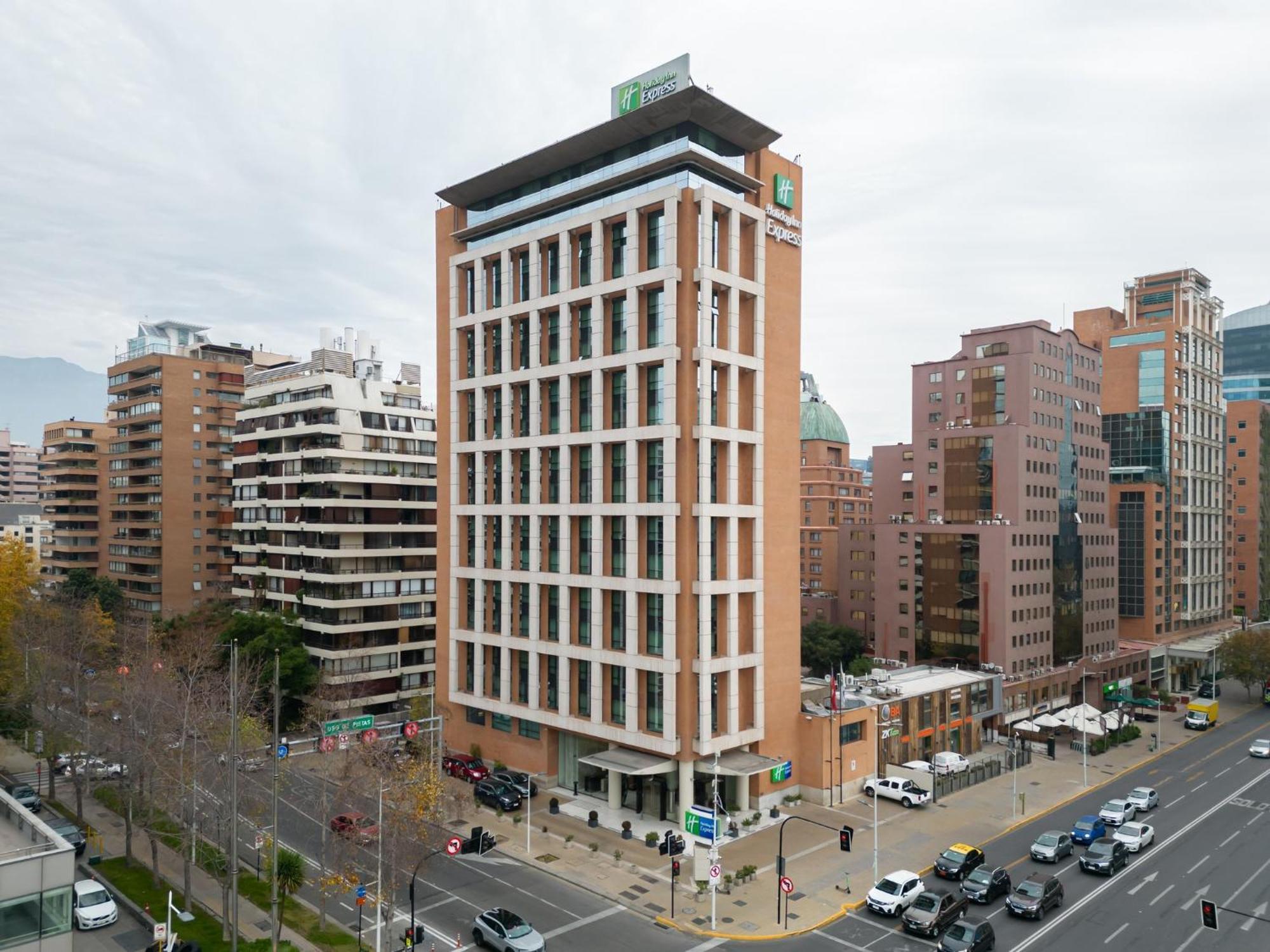 Holiday Inn Express Santiago Las Condes By Ihg Exterior foto
