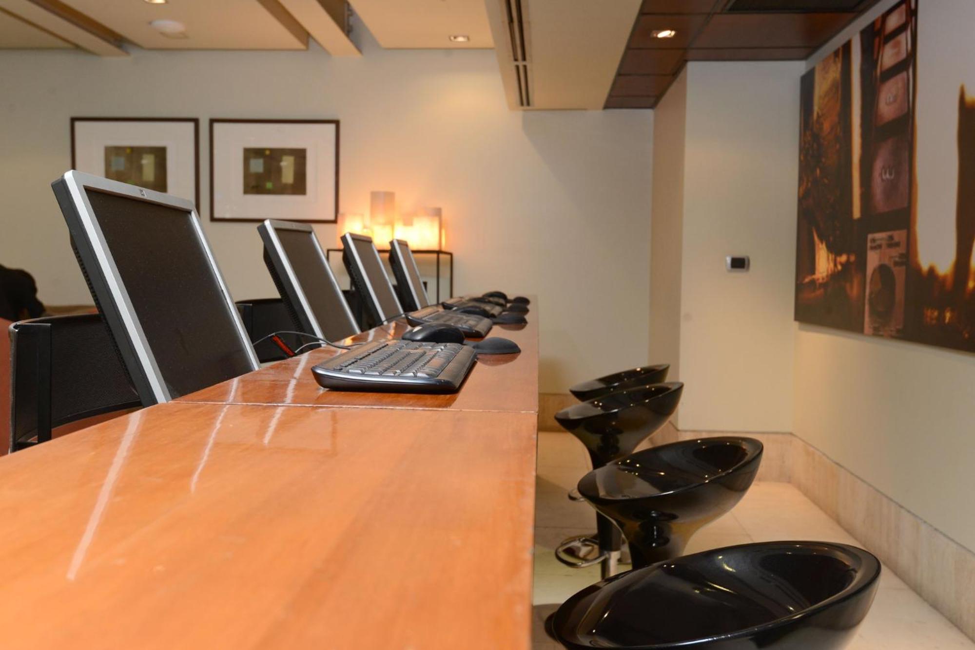 Holiday Inn Express Santiago Las Condes By Ihg Exterior foto
