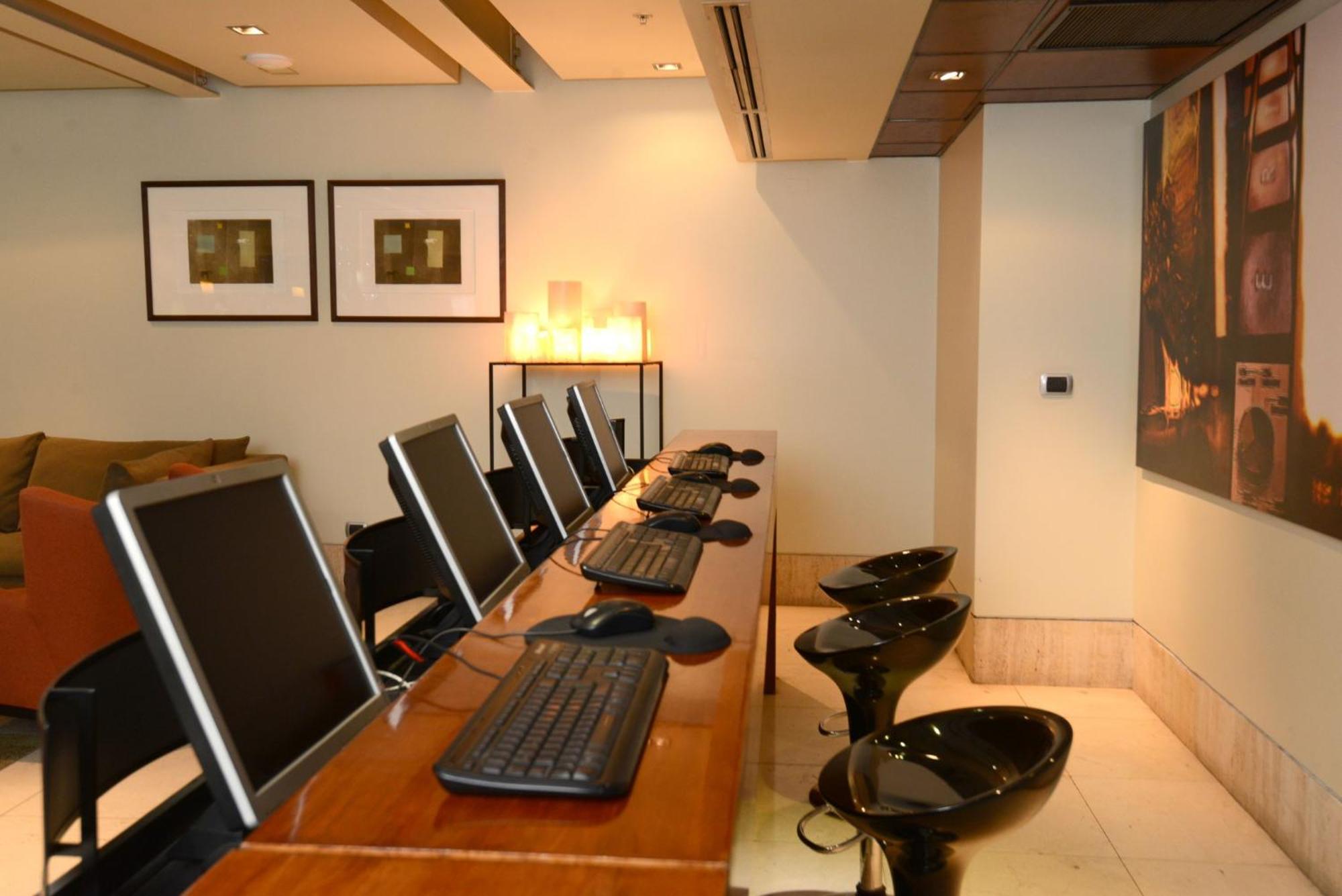 Holiday Inn Express Santiago Las Condes By Ihg Exterior foto