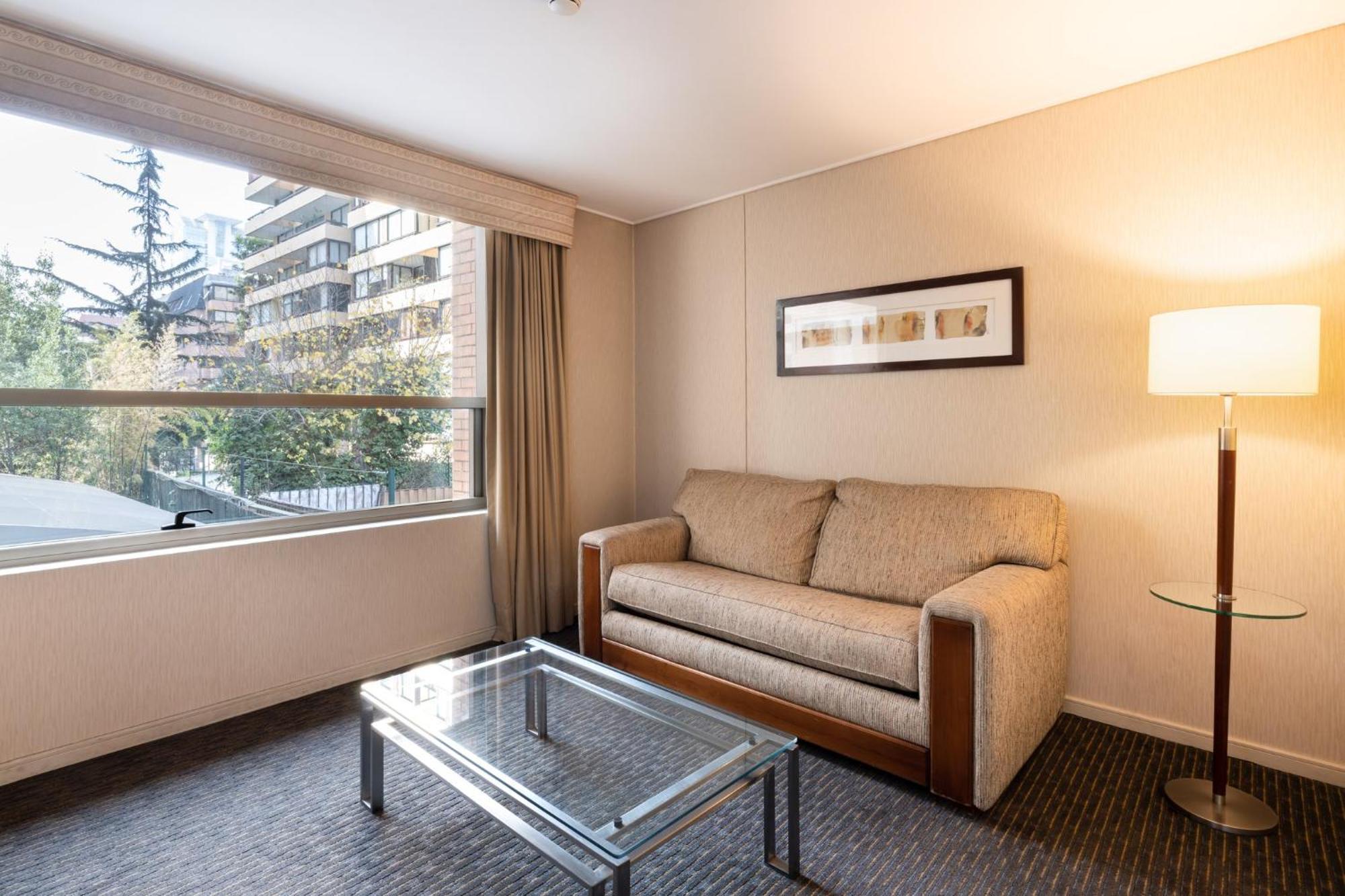 Holiday Inn Express Santiago Las Condes By Ihg Exterior foto